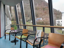 Wartebereich mit Blick auf den Hohentwiel