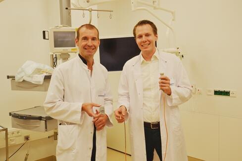 Dr. David Arntzen (rechts) und Dr. Stefan Kaiser (links) bilden das Kernteam des neuen Refluxzentrums am Klinikum Konstanz. Bild: aj