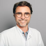Oberarzt Dr. med. Robin Benkelmann